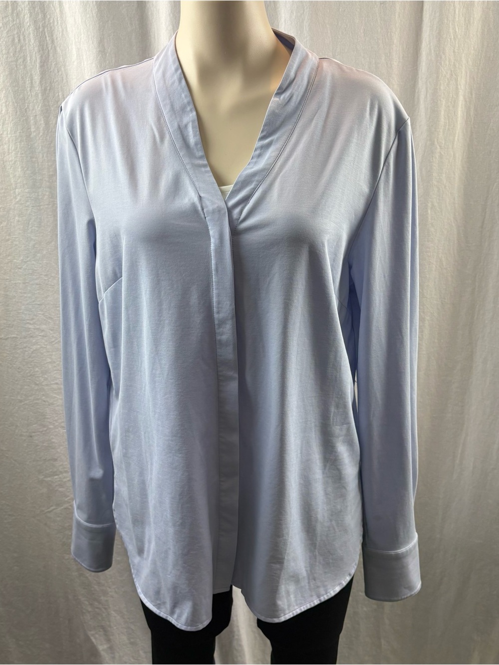 Kit and ace light blue v neck collarless long sleeve button front top XL